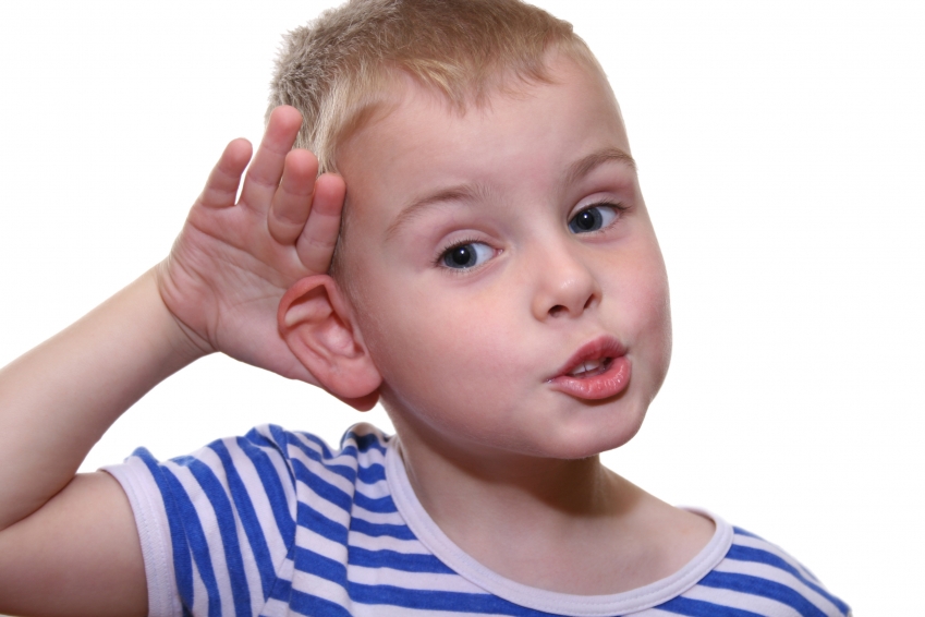 La otitis media es la causa más común de perdida auditiva temporal en los niños