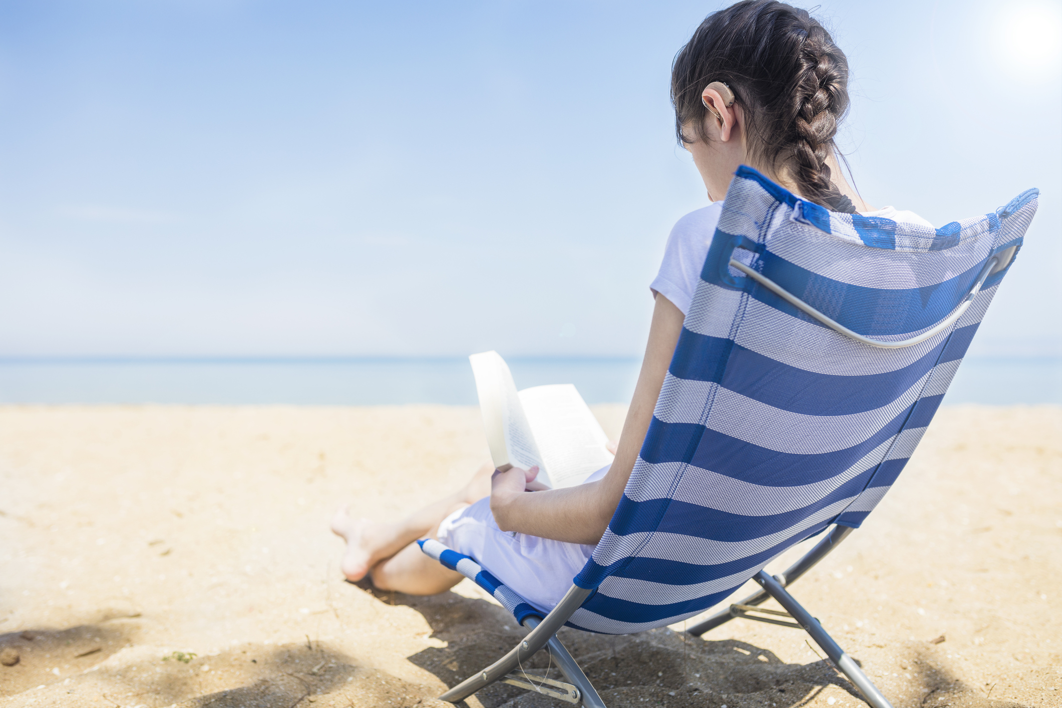 cuidados audífonos en verano